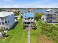 158 Big Hammock Point Road, Sneads Ferry, NC 28460 — 5-bedroom waterfront home in Pelican Point, Sneads Ferry, NC, photo 12 of 56