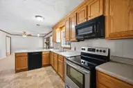 1171 N Fort Bragg Road, Southern Pines, NC 28387 — 3-bedroom home in Highland Trails, Southern Pines, NC, photo 22 of 45: 45-web-or-mls-IMG_1054