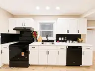 3202 College Road, Wilmington, NC 28412 — 3-bedroom home in Pine Valley Estates, Wilmington, NC, photo 15 of 45: 15_beyc6acd2a4ec89eb