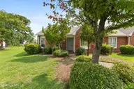 3010 Remington Drive, Wilmington, NC 28405 — 2-bedroom waterfront townhome in Northchase, Wilmington, NC, photo 1 of 42: 3_img_5027