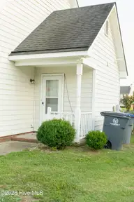 1629 Crabapple Lane, Rocky Mount, NC 27804 — 3-bedroom home in Carriage Run, Rocky Mount, NC, photo 4 of 46: sidedoorentry