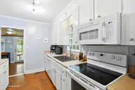 29 Madison Street, Wilmington, NC 28401 — 3-bedroom home in Sunset Park, Wilmington, NC, photo 12 of 49: 12_29_madison_st_012