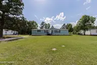 122 Woodbrook Drive, Midway Park, NC 28544 — 3-bedroom manufactured home in Woodbrook, Midway Park, NC, photo 2 of 47