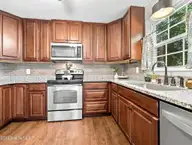 2212 Colony Plaza, Jacksonville, NC 28546 — 3-bedroom home in Country Club Acres, Jacksonville, NC, photo 11 of 38