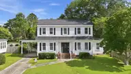 1410 Rhem Avenue, New Bern, NC 28560 — 4-bedroom home in Ghent, New Bern, NC, photo 3 of 53: 48-web-or-mls-DJI_0875