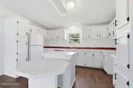114 Duck Ridge Drive, Pikeville, NC 27863 — 3-bedroom manufactured home in Duck Ridge, Pikeville, NC, photo 18 of 37: 114 Duck Ridge Dr-18