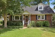 706 Christine Avenue, Jacksonville, NC 28540 — 3-bedroom home in Northwoods Park, Jacksonville, NC, photo 4 of 40