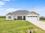 108 Woodwater Drive, Richlands, NC 28574 — 3-bedroom home in Buckhaven, Richlands, NC, photo 1 of 48: Main