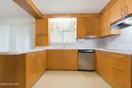 527 Edgewood Circle, Whiteville, NC 28472 — 3-bedroom home in McKenzie Woods, Whiteville, NC, photo 13 of 64