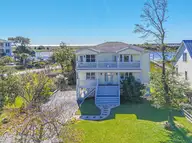 726 Waterway Drive SW, Sunset Beach, NC 28468 — 4-bedroom waterfront home in Waterway Estates, Sunset Beach, NC, photo 6 of 74: 726 Waterway Dr Sunset Beach-print-075-0