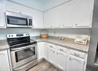 1914 Goose Creek Road SW Unit 2202, Ocean Isle Beach, NC 28469 — 2-bedroom condo in Mariners Wacche, Ocean Isle Beach, NC, photo 9 of 34