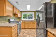 6201 Carolina Beach Road, Wilmington, NC 28412 — 3-bedroom home, Wilmington, NC, photo 10 of 41: 10_6201 carolina beach rd-00010