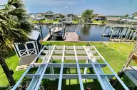 4061 4th Street, Surf City, NC 28445 — 4-bedroom waterfront home in Old Settlers Beach, Surf City, NC, photo 11 of 42