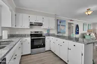 603 N Anderson Boulevard, Topsail Beach, NC 28445 — 4-bedroom waterfront home in Topsail Beach, Topsail Beach, NC, photo 21 of 35: IMG_4067