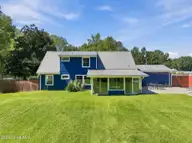 218 Old Ironsides Road, Newport, NC 28570 — 4-bedroom home in Sea Gate, Newport, NC, photo 4 of 73: 04_beyc6ab00a6f14fcb