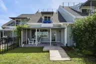 511 Turner Street, Beaufort, NC 28516 — 3-bedroom waterfront townhome, Beaufort, NC, photo 4 of 57: 4-web-or-mls-IMG_0339