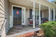 25 Lawrence Court, Smithfield, NC 27577 — 3-bedroom home, Smithfield, NC, photo 5 of 33: 004_file_7006