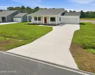591 Batchelor Road, Richlands, NC 28574 — 4-bedroom home, Richlands, NC, photo 8 of 54