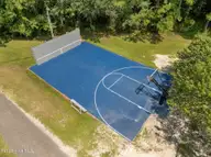 506 Pamlico River Drive, Washington, NC 27889 — 3-bedroom waterfront home in Pamlico Plantation, Washington, NC, photo 23 of 24: Basketball Court