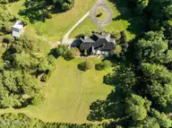 450 Cox Road, Washington, NC 27889 — 4-bedroom home, Washington, NC, photo 6 of 74: 6-web-or-mls-DJI_0400