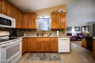 6203 Gondolier Drive, New Bern, NC 28560 — 3-bedroom home in Fairfield Harbour, New Bern, NC, photo 4 of 68: Kitchen