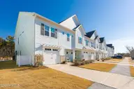 163 Freedom Park Road, Beaufort, NC 28516 — 3-bedroom townhome in Beau Coast West, Beaufort, NC, photo 2 of 40: 3-web-or-mls-chadwick-visuals-163-freedo
