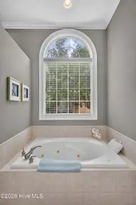 109 Currant Lane, Hampstead, NC 28443 — 4-bedroom waterfront home in Bent Tree, Hampstead, NC, photo 20 of 57