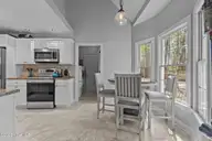 455 Clearfield Lane, Southern Pines, NC 28387 — 4-bedroom home in Sandhurst West, Southern Pines, NC, photo 14 of 49: Breakfast Nook