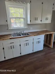 1311 Howard Street, Kinston, NC 28501 — 4-bedroom waterfront home, Kinston, NC, photo 11 of 22