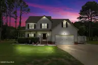 122 W Raintree Lane, Goldsboro, NC 27534 — 3-bedroom home in Raintree, Goldsboro, NC, photo 2 of 42: 02-122 W Raintree Ln-2