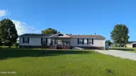 106 Paula Lane, New Bern, NC 28562 — 3-bedroom manufactured home in Country Springs, New Bern, NC, photo 2 of 12