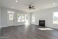 143 Laura Drive, New Bern, NC 28562 — 3-bedroom home in Forest Run, New Bern, NC, photo 9 of 27: Living Room