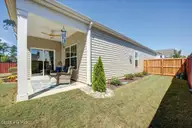 2010 Montford Drive, New Bern, NC 28562 — 3-bedroom home in West New Bern, New Bern, NC, photo 10 of 53: 10-2010_Montford-41