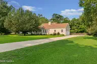 415 Hillcrest Drive, Morehead City, NC 28557 — 4-bedroom home in Brandywine Bay, Morehead City, NC, photo 1 of 61: Beautiful Brandywine home