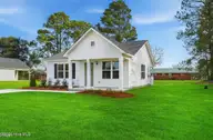214 Rae Street, Warsaw, NC 28398 — 2-bedroom home in Wade Street Subdivision, Warsaw, NC, photo 3 of 28: IMG_5775