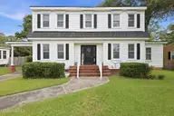 1410 Rhem Avenue, New Bern, NC 28560 — 4-bedroom home in Ghent, New Bern, NC, photo 2 of 53: 2-web-or-mls-0C0A9226
