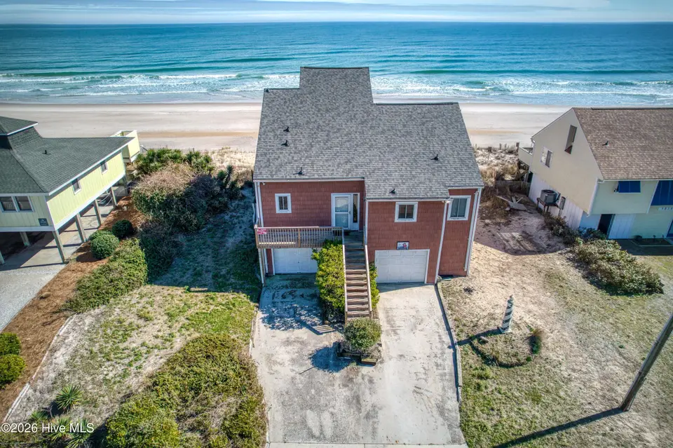 1826 S Shore Drive, Surf City, NC 28445 — 3-bedroom waterfront home in White Hills Beach, Surf City, NC, photo 1 of 59: untitled-4