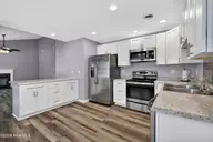 601 Silver Grass Court, Wilmington, NC 28405 — 3-bedroom home in Weatherwood, Wilmington, NC, photo 9 of 24: 601SilverGrassCourt-23