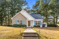2948 Flintridge Drive, Greenville, NC 27834 — 2-bedroom home in Moss Creek Village, Greenville, NC, photo 4 of 40: 2948 Flintridge Dr Winterville