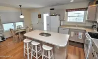 39 Lee Street, Ocean Isle Beach, NC 28469 — 4-bedroom waterfront home, Ocean Isle Beach, NC, photo 10 of 47: Kitchen