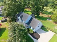639 Par Drive, Jacksonville, NC 28540 — 5-bedroom home in Rock Creek, Jacksonville, NC, photo 6 of 57