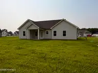 3794 Chatsworth Drive, La Grange, NC 28551 — 4-bedroom home in Almeta Run, La Grange, NC, photo 21 of 25: IMG_3078
