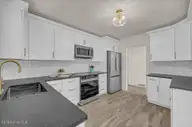 329 Wayne Drive, Wilmington, NC 28403 — 3-bedroom home in Beaumont, Wilmington, NC, photo 15 of 45