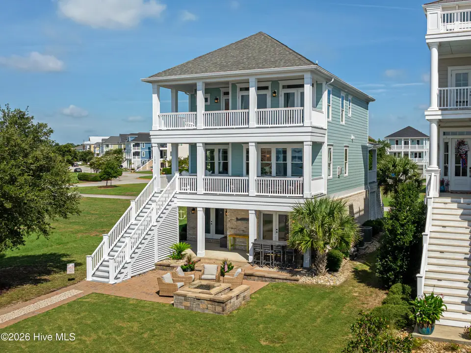 108 Hollings Court, Newport, NC 28570 — 4-bedroom waterfront home in Cannonsgate, Newport, NC, photo 1 of 61: Stunning Cannonsgate home