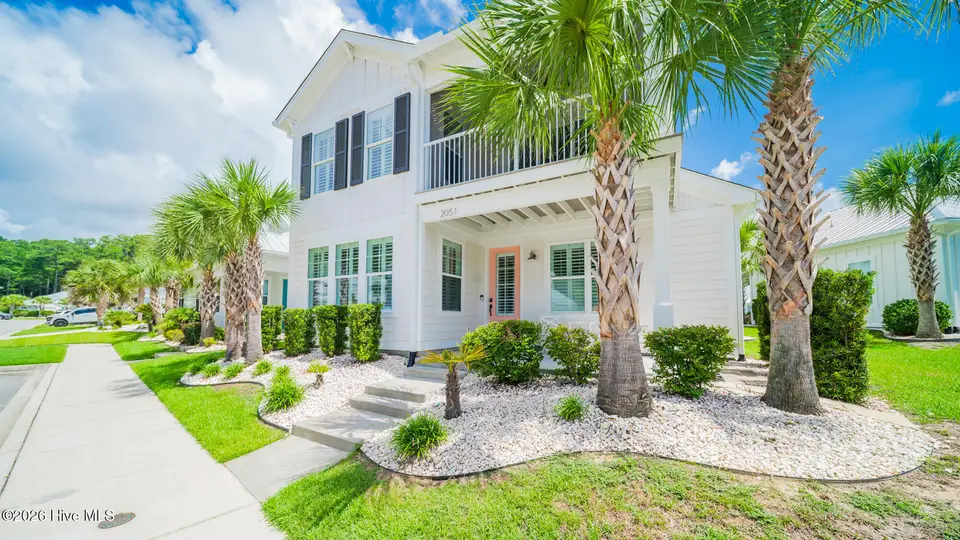 2051 Manor Parc Drive, Calabash, NC 28467 — 3-bedroom waterfront home in Kingfish Bay, Calabash, NC, photo 1 of 29