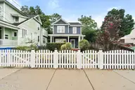 108 S 9th Street, Wilmington, NC 28401 — 3-bedroom home in Castle Dock, Wilmington, NC, photo 2 of 45: mls-DSC04092