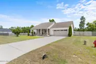 216 Lockwood Court, Hubert, NC 28539 — 3-bedroom home in Sagewood, Hubert, NC, photo 3 of 24