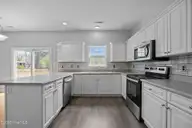 106 Bobwhite Circle, Cape Carteret, NC 28584 — 3-bedroom home in Quailwood Village, Cape Carteret, NC, photo 16 of 60: Kitchen