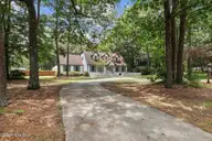 2570 Old Plantation Drive, Kinston, NC 28504 — 4-bedroom home in Falling Creek, Kinston, NC, photo 3 of 60: 04-2570 Old Plantation Dr-4