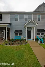 7 Catalina Circle, Swansboro, NC 28584 — 2-bedroom townhome in Hammocks Port Swansboro, Swansboro, NC, photo 2 of 41